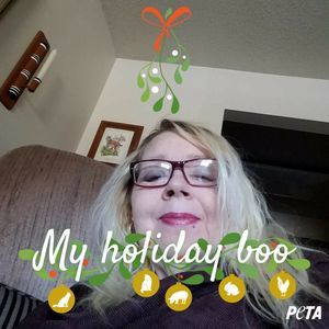 Meet your Posher, Desiree